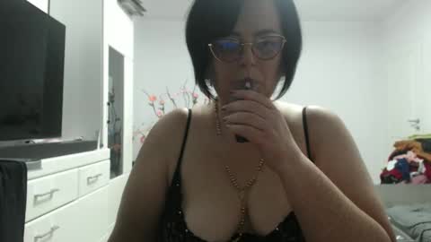 Snapshot of amandamuller1982 chatting on 4, 12, 2025 Anda online show from 4, 12, 2025