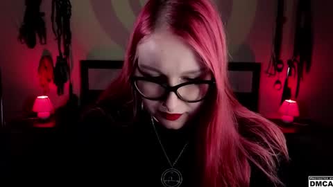 Goddess Amanita online show from 24, 2, 2025