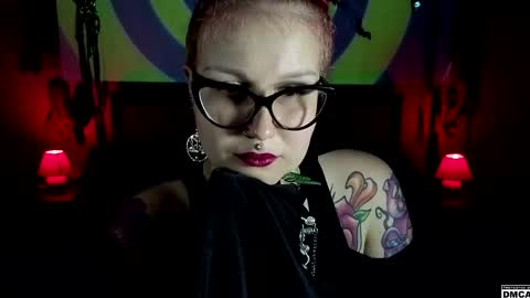 Snapshot of amanita__pantherina chatting on 13, 4, 2026 Goddess Amanita online show from 13, 4, 2026