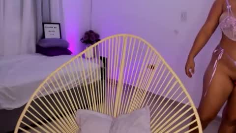 Snapshot of amannda_7 chatting on 1, 10, 2025 Amanda online show from 1, 10, 2025