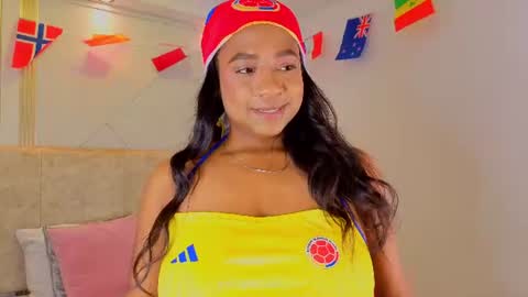Snapshot of amara_queen_ chatting on 17, 6, 2026 Amara online show from 17, 6, 2026