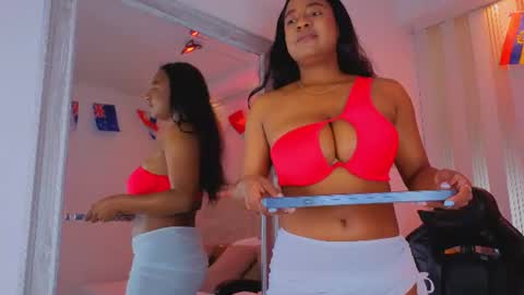 Snapshot of amara_queen_ chatting on 26, 6, 2026 Amara online show from 26, 6, 2026