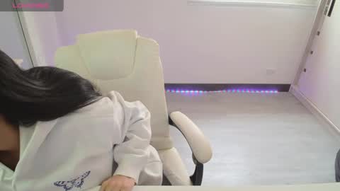 amara_silk online show from 11, 4, 2026