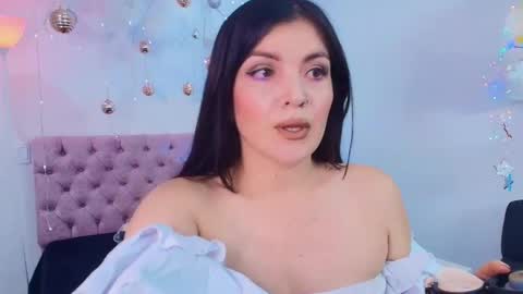 Amara Vega  online show from 18, 12, 2024