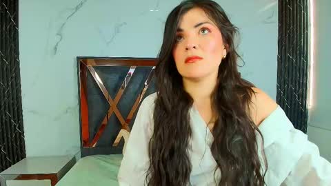Snapshot of amara_vega chatting on 13, 9, 2025 Amara Vega  online show from 13, 9, 2025