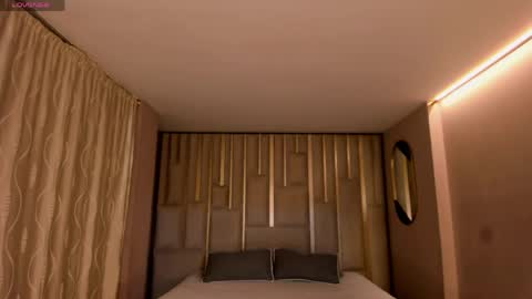 Snapshot of amaradivinex chatting on 14, 4, 2026 Amara Di online show from 14, 4, 2026