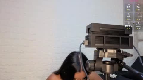 amarahanks_ online show from 9, 5, 2026