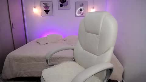 Snapshot of amarantha_ross chatting on 23, 10, 2025 Amarantha online show from 23, 10, 2025