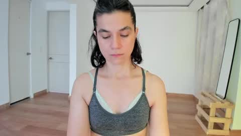 Snapshot of amaranthaajames chatting on 13, 5, 2026 Amarantha online show from 13, 5, 2026