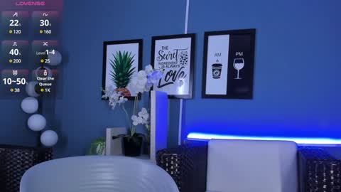 Snapshot of amarettho chatting on 28, 12, 2024 Emily online show from 28, 12, 2024