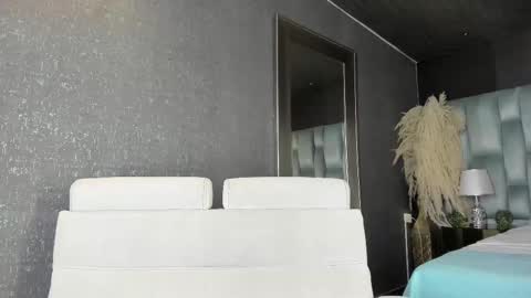 Emily online show from 12, 9, 2025