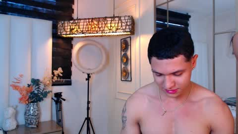 Husain junior lian dante and mask online show from 9, 1, 2025