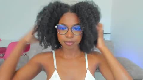 Snapshot of amatiistur chatting on 30, 9, 2025 Tammy online show from 30, 9, 2025