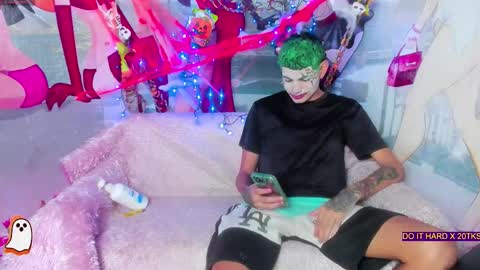 Snapshot of amazing_group_hot69 chatting on 31, 10, 2025 Gaby online show from 31, 10, 2025