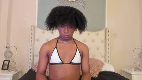 Snapshot of ambar_colling chatting on 3, 2, 2025 Ambar Colling online show from 3, 2, 2025