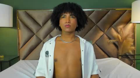 Snapshot of ambar_colling chatting on 15, 9, 2025 Ambar Colling online show from 15, 9, 2025