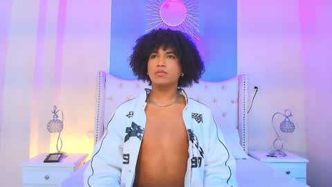 Ambar Colling online show from 2, 10, 2025