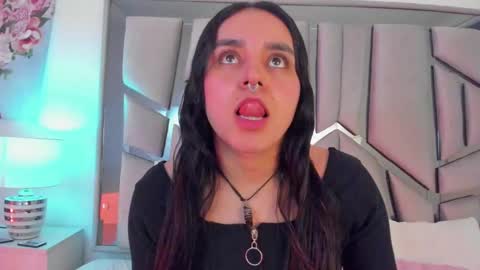 Snapshot of ambar_devon chatting on 22, 12, 2024 online show from 22, 12, 2024