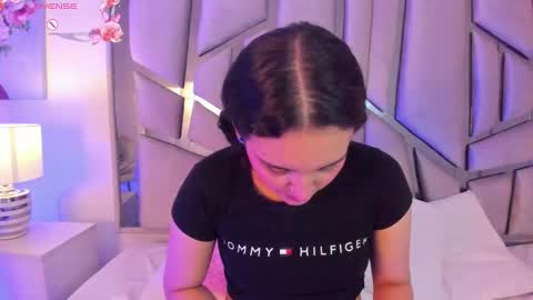 Snapshot of ambar_devon chatting on 11, 1, 2025 online show from 11, 1, 2025