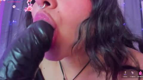 Snapshot of ambar_devon chatting on 29, 1, 2025 online show from 29, 1, 2025