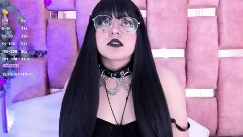Snapshot of ambar_devon chatting on 9, 10, 2025   online show from 9, 10, 2025