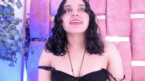 Snapshot of ambar_devon chatting on 20, 10, 2025   online show from 20, 10, 2025