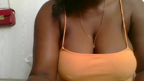 Snapshot of ambar_jasiri chatting on 14, 12, 2024 Mia online show from 14, 12, 2024