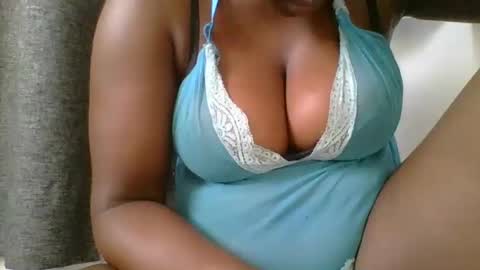 Snapshot of ambar_jasiri chatting on 5, 3, 2025 Mia online show from 5, 3, 2025