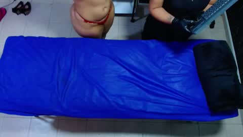 Ambar Jones online show from 8, 3, 2025