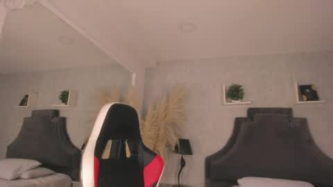 Snapshot of ambarbrown_ chatting on 6, 4, 2026 Ambar online show from 6, 4, 2026