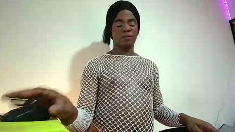 ambargil__ online show from 17, 1, 2025