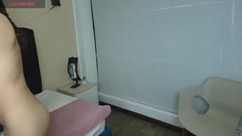 Snapshot of ambaross chatting on 25, 9, 2025 Ambar Ross online show from 25, 9, 2025