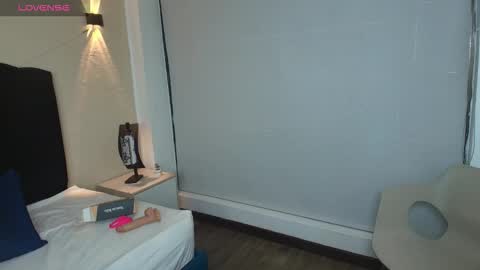 Snapshot of ambaross chatting on 27, 9, 2025 Ambar Ross online show from 27, 9, 2025