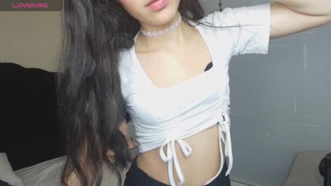 Snapshot of ambaross chatting on 1, 10, 2025 Ambar Ross online show from 1, 10, 2025