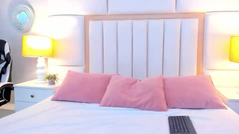 Snapshot of ambarsantany chatting on 22, 11, 2025 AmbarSantany online show from 22, 11, 2025