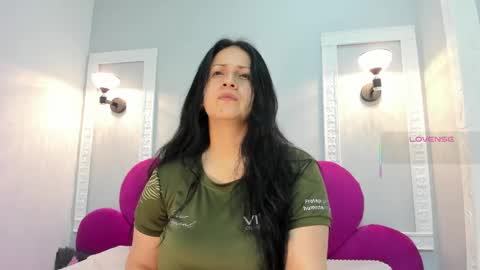 Snapshot of ambbermoon chatting on 7, 3, 2025   online show from 7, 3, 2025