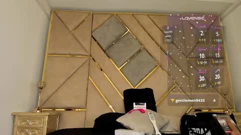 Snapshot of amber_adams_ chatting on 16, 9, 2025 Amber  online show from 16, 9, 2025