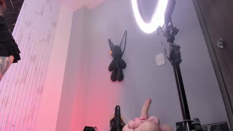 Snapshot of amber_blair chatting on 24, 2, 2025 amber_blair online show from 24, 2, 2025