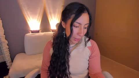 Snapshot of amber_curly chatting on 24, 2, 2025 amber_curly online show from 24, 2, 2025