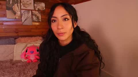 Snapshot of amber_curly chatting on 29, 10, 2025 amber_curly online show from 29, 10, 2025