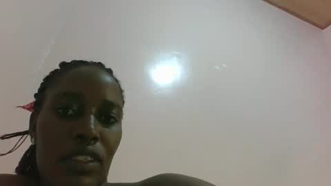 Snapshot of amber_cutie2 chatting on 1, 11, 2025 amber_cutie2 online show from 1, 11, 2025