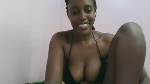 Snapshot of amber_cutie2 chatting on 9, 11, 2025 amber_cutie2 online show from 9, 11, 2025