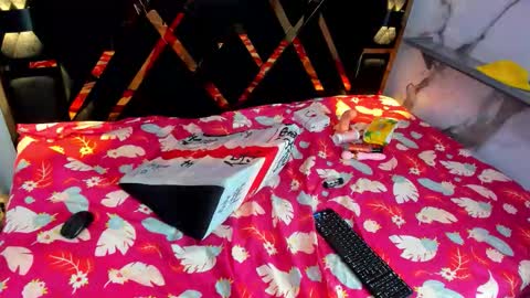 Amber online show from 12, 2, 2026