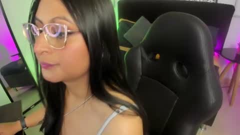Snapshot of amber_gold113 chatting on 2, 7, 2026 Amber online show from 2, 7, 2026