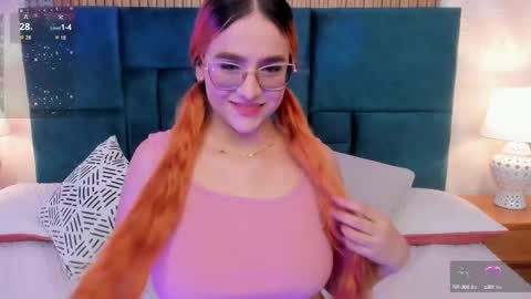 Snapshot of amber_kiss_ chatting on 1, 10, 2025 Emily online show from 1, 10, 2025