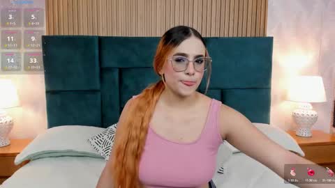 Snapshot of amber_kiss_ chatting on 1, 11, 2025 Emily online show from 1, 11, 2025