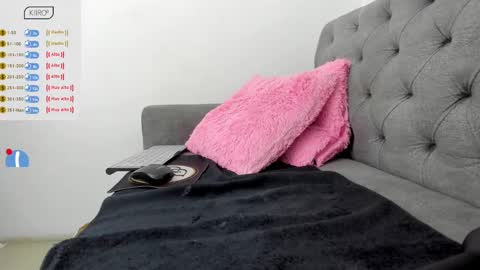 Snapshot of amber_martinezz chatting on 25, 1, 2025 ammber online show from 25, 1, 2025