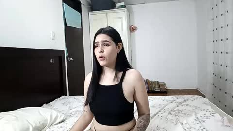 Snapshot of amber_soe chatting on 28, 10, 2025 Amber online show from 28, 10, 2025