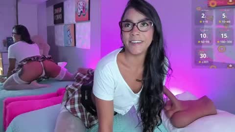 Snapshot of amber_villalobos chatting on 25, 4, 2026 Tell me Amber online show from 25, 4, 2026