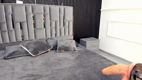 Amber Ashford online show from 20, 9, 2025